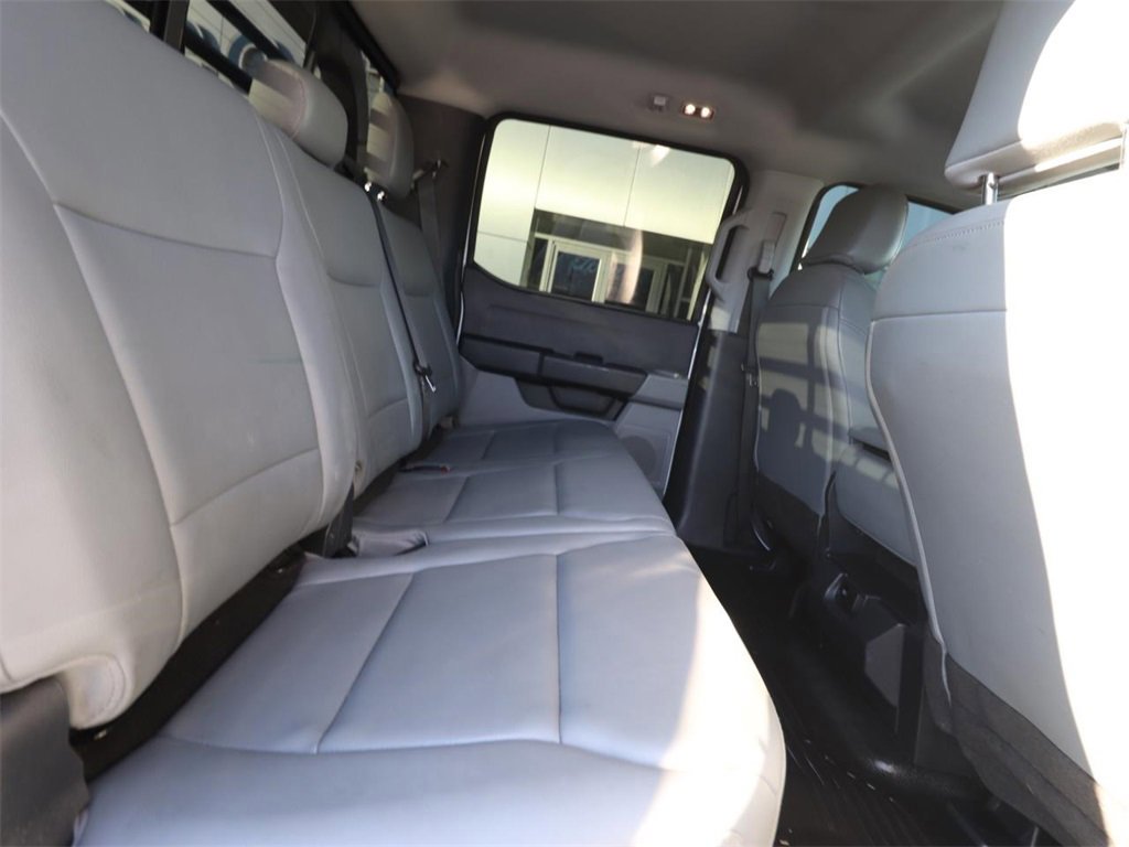 Certified 2023 Ford F550 2WD Crew Cab Super Duty image 19