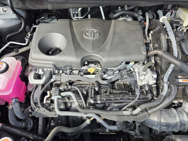 Used 2024 Toyota Highlander XLE image 30