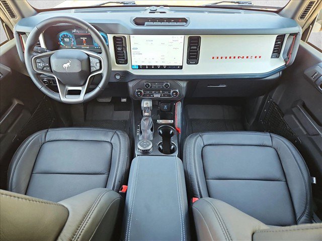 Certified 2025 Ford Bronco Heritage Edition AWD/4WD image 18
