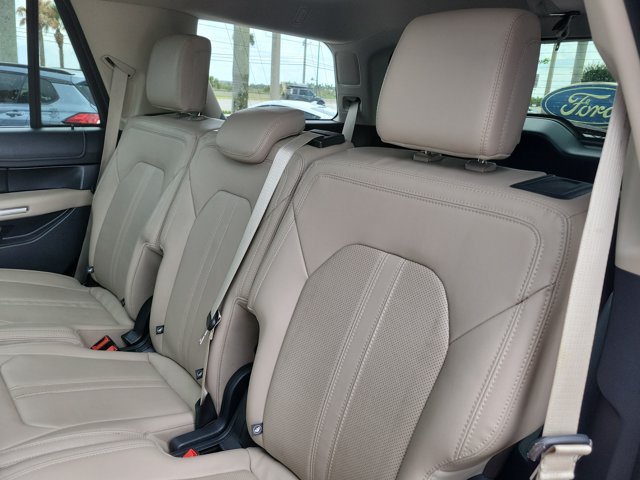 Certified 2022 Ford Expedition Limited AWD/4WD image 15