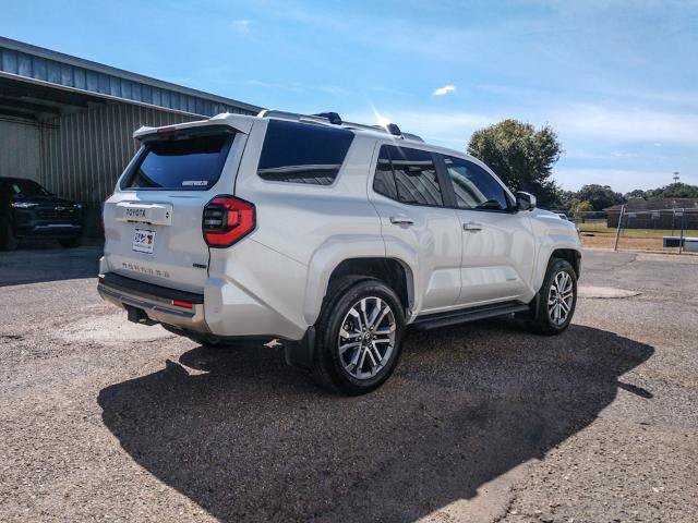 Used 2025 Toyota 4Runner Limited AWD/4WD image 4