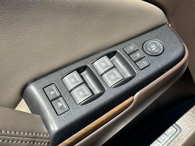 Used 2018 GMC Yukon XL Denali image 25