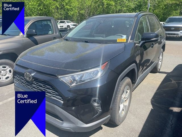 Used 2020 Toyota RAV4 XLE w/ Convenience Package FWD image 1