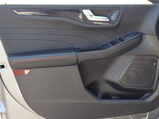 Certified 2024 Ford Escape ST-Line AWD/4WD image 15