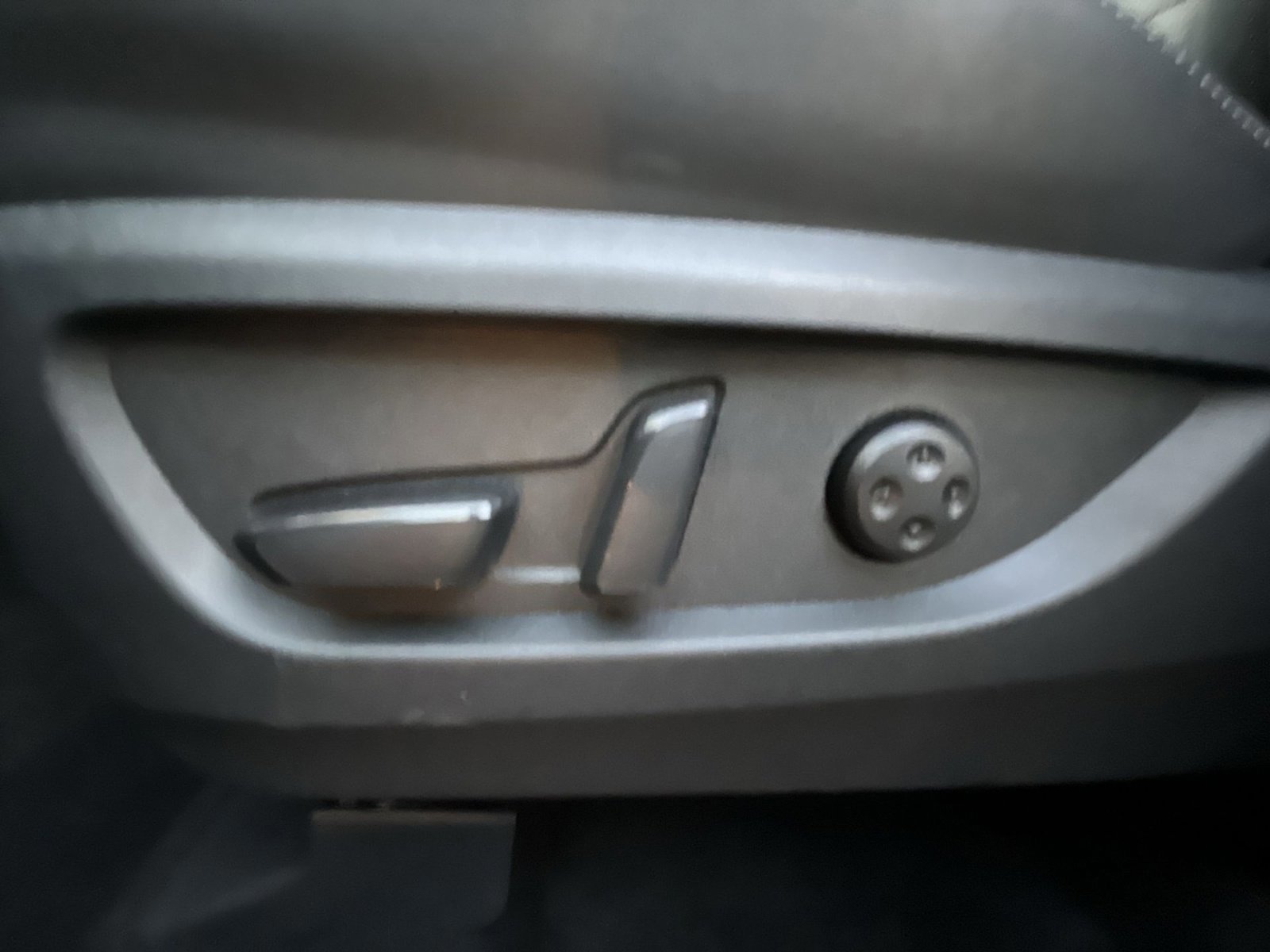 Used 2025 INFINITI QX55 Luxe w/ Cargo Package image 14