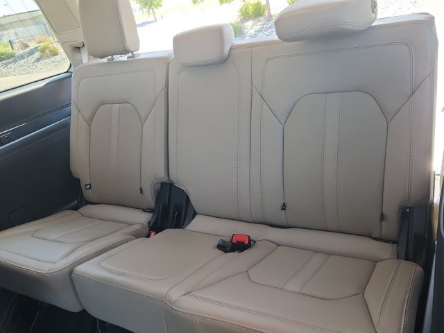Certified 2024 Ford Expedition Limited AWD/4WD image 11