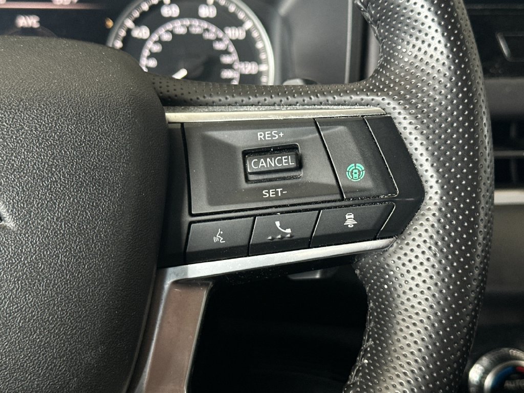 Used 2025 Mitsubishi Outlander SE FWD image 26
