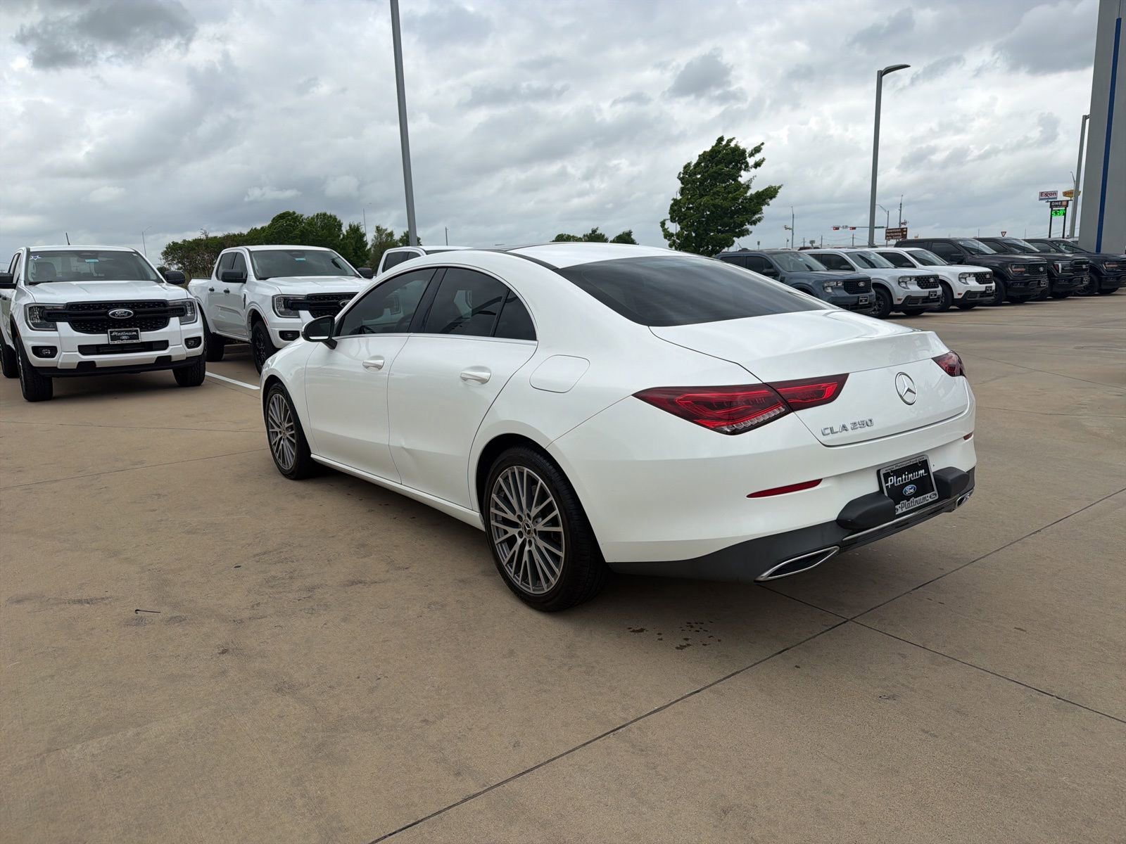 Used 2020 Mercedes-Benz CLA 250 image 3