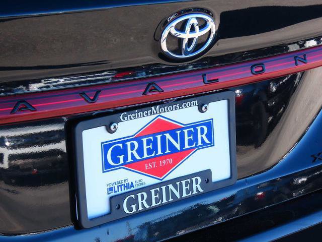 Used 2019 Toyota Avalon XSE w/ All Weather Liner Package image 11