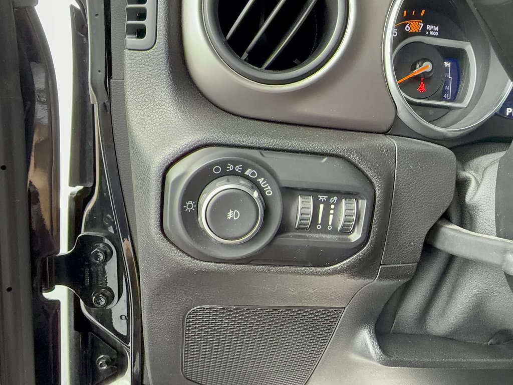 Used 2020 Jeep Wrangler Unlimited Sport AWD/4WD image 26