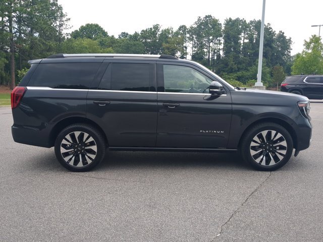 Certified 2025 Ford Expedition Platinum w/ Driver's Package AWD/4WD image 3