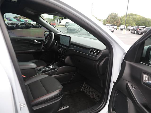 Certified 2025 Ford Escape ST-Line Select w/ Tech Pack #1 AWD/4WD image 29