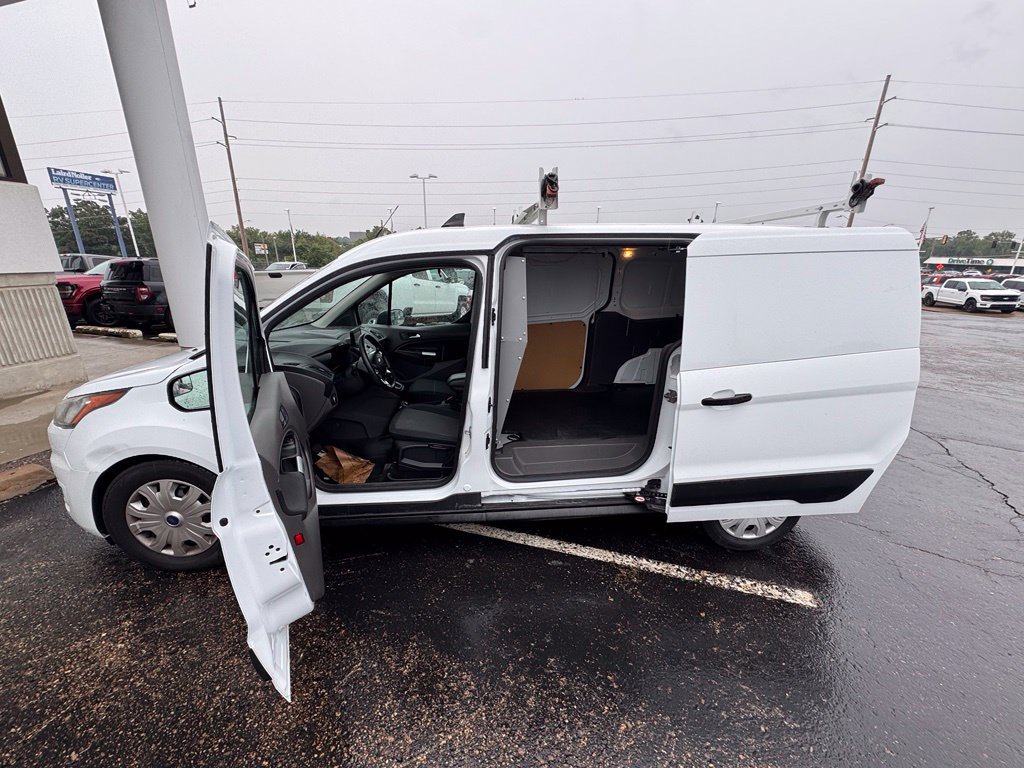 Certified 2019 Ford Transit Connect XLT FWD image 4