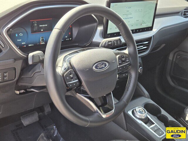 Certified 2025 Ford Escape SE w/ PHEV Premium Package FWD image 19