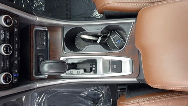 Used 2020 Subaru Ascent Touring AWD/4WD image 19
