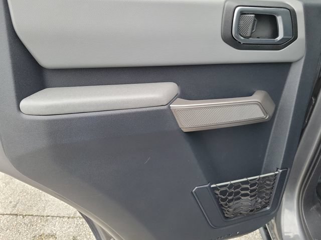 Certified 2023 Ford Bronco Everglades AWD/4WD image 16