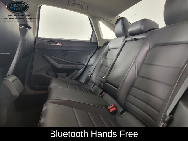 Used 2024 Volkswagen Jetta SE FWD image 16