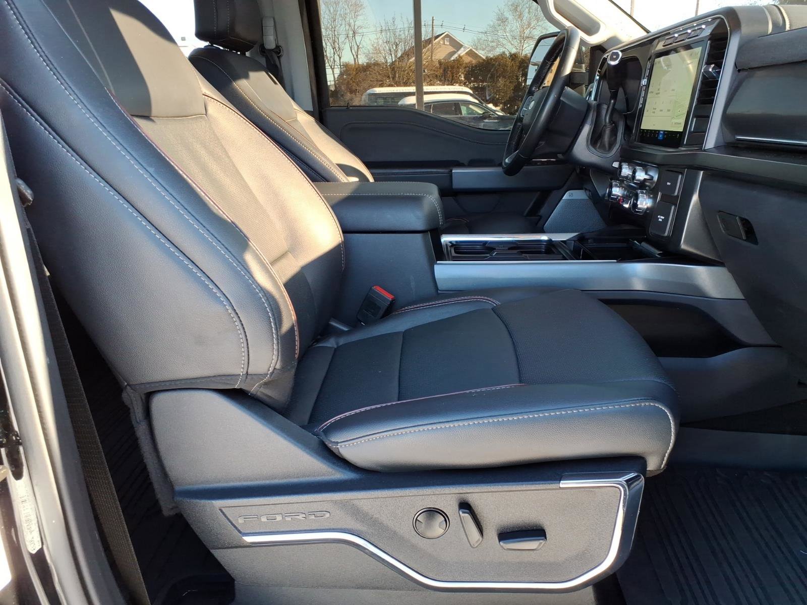 Certified 2023 Ford F250 Lariat w/ Sport Appearance Package image 9