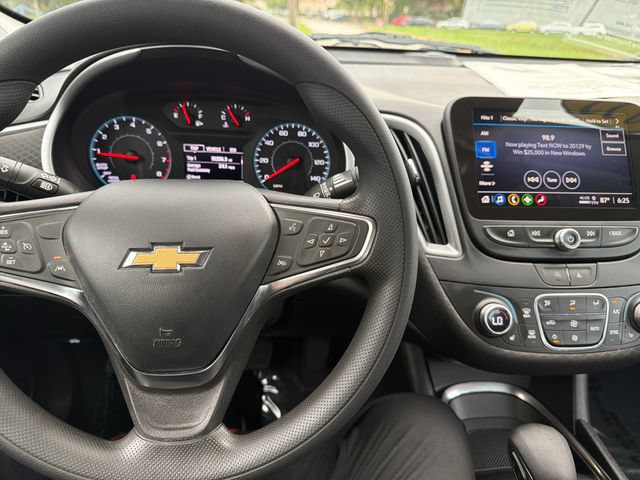 Used 2023 Chevrolet Malibu LT FWD image 14