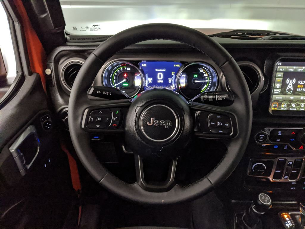 Used 2023 Jeep Wrangler Unlimited image 10