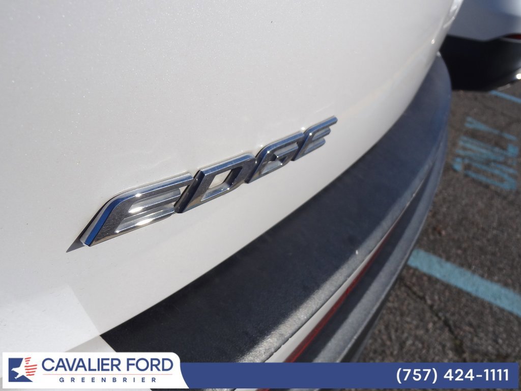Certified 2017 Ford Edge Titanium w/ Equipment Group 302A image 7
