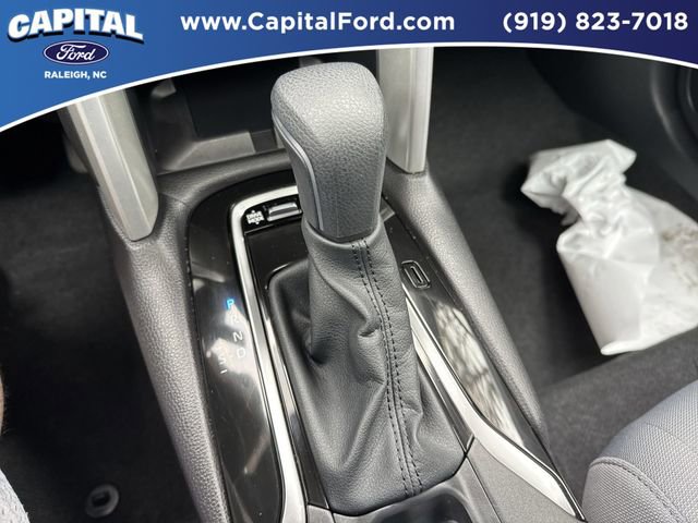 Used 2025 Toyota Corolla Cross AWD Hybrid w/ Moonroof Package image 30