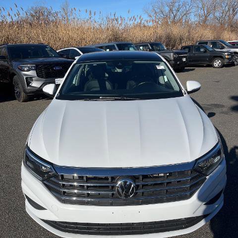 Used 2019 Volkswagen Jetta SEL Premium image 3