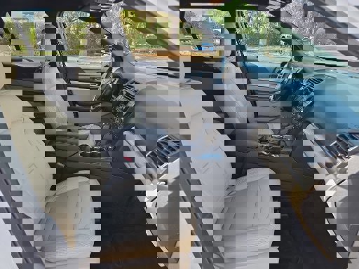 Certified 2018 Ford Explorer XLT image 15