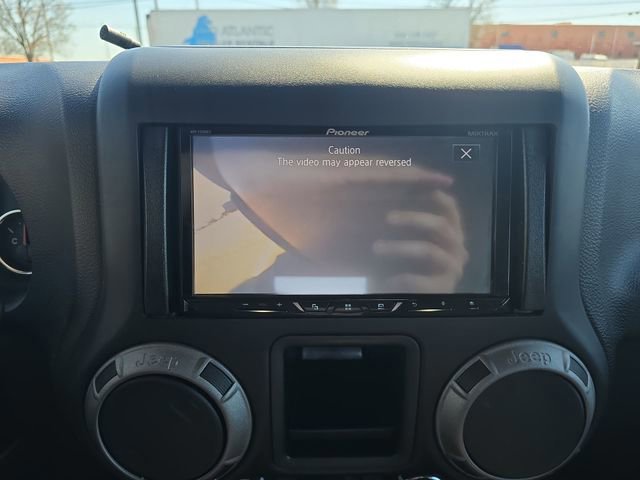 Used 2017 Jeep Wrangler Sport image 18