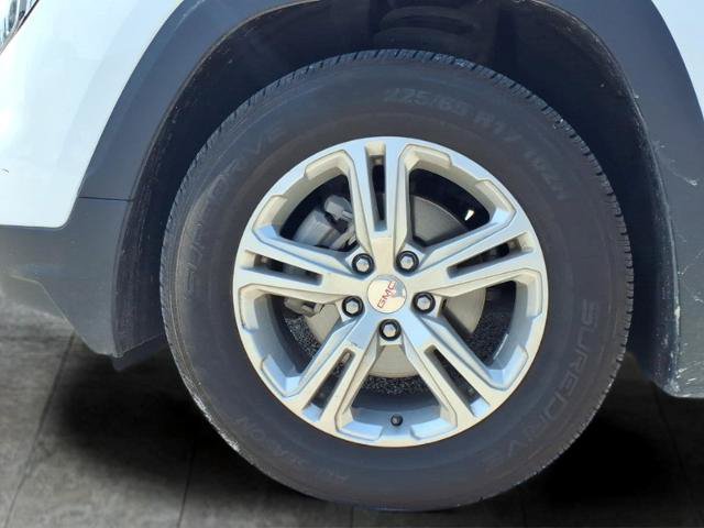 Used 2024 GMC Terrain SLE FWD image 11