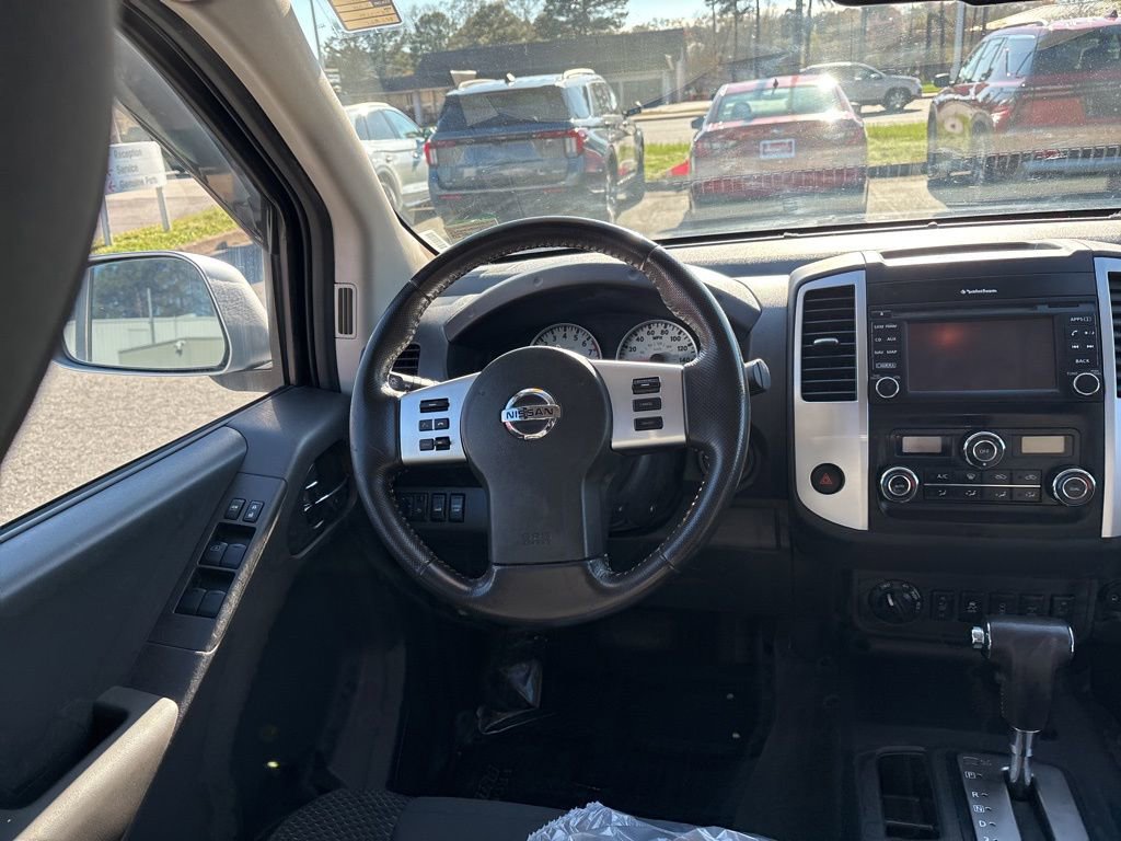 Used 2018 Nissan Frontier PRO-4X image 9