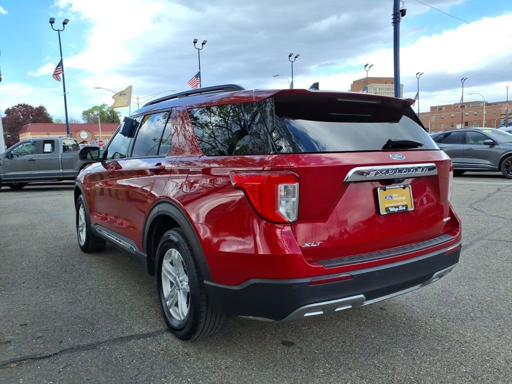 Certified 2023 Ford Explorer XLT w/ Equipment Group 202A AWD/4WD image 8