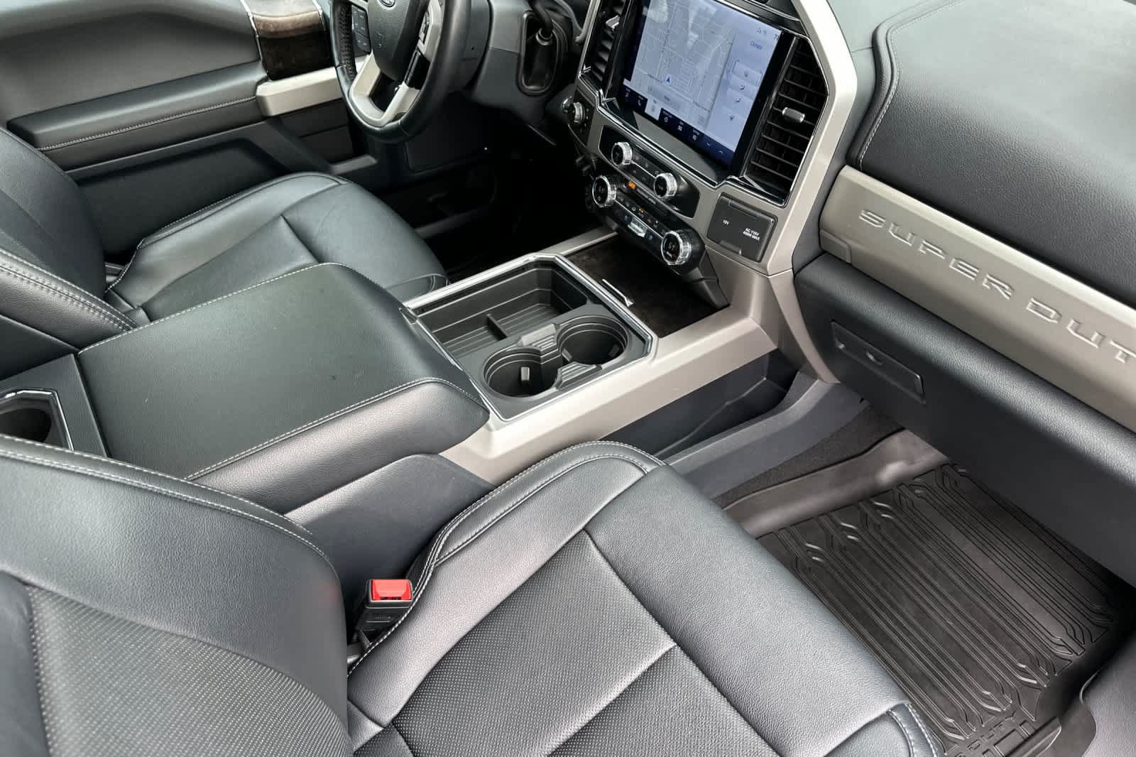 Certified 2022 Ford F350 Lariat w/ Tremor Off-Road Package AWD/4WD image 15