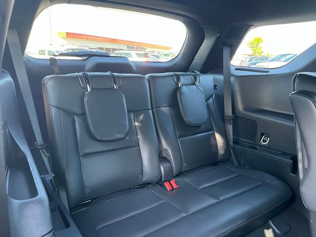 Certified 2025 Ford Explorer ST-Line AWD/4WD image 24