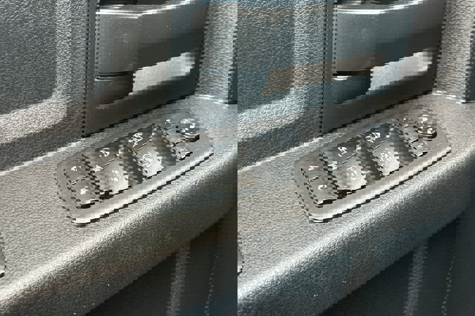 Used 2018 RAM 2500 Tradesman w/ Chrome Appearance Group image 13