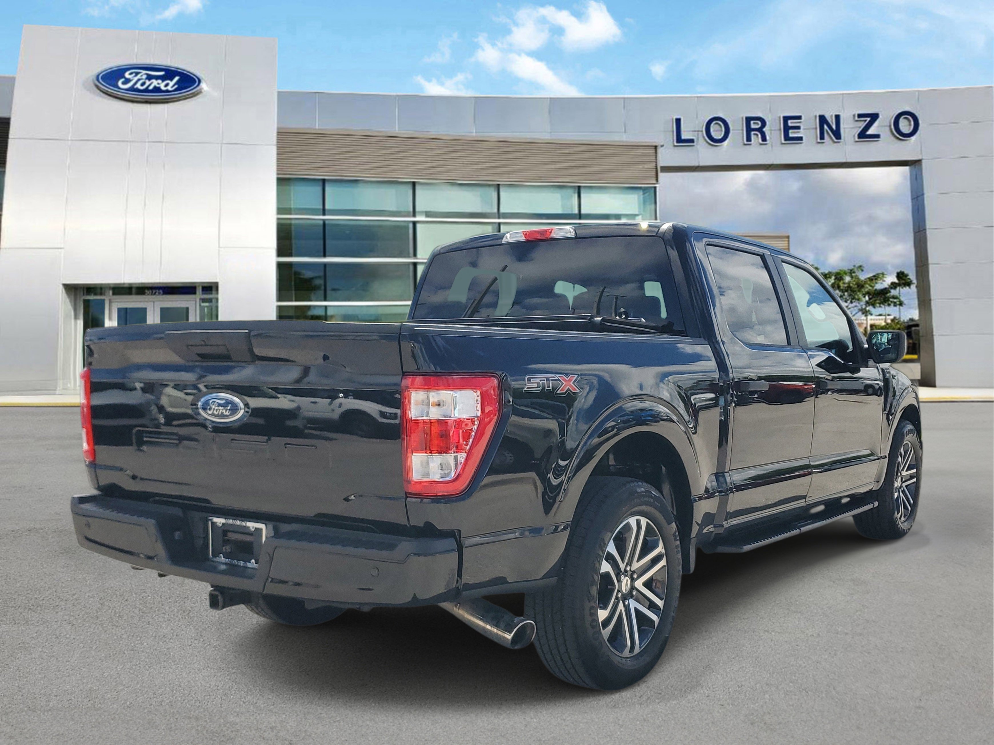 Certified 2023 Ford F150 XL w/ STX Appearance Package image 5