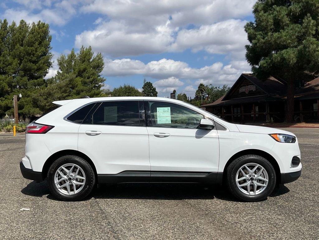 Certified 2024 Ford Edge SEL w/ Convenience Package image 16