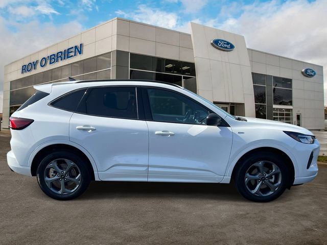 Certified 2023 Ford Escape ST-Line AWD/4WD image 6