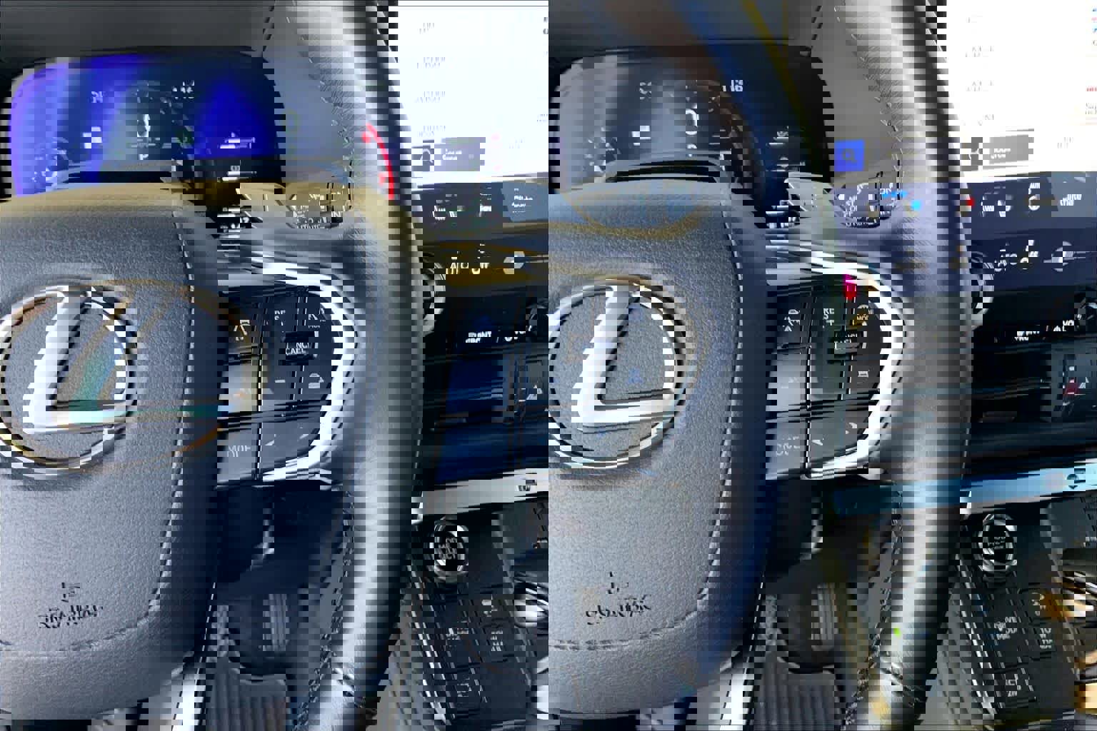 Used 2024 Lexus GX 550 image 25