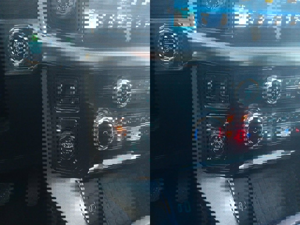 Certified 2022 Ford F150 Platinum image 49