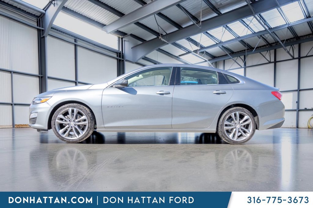 Used 2024 Chevrolet Malibu LT FWD image 3