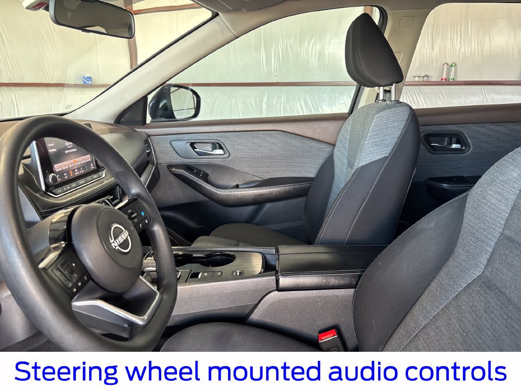 Used 2023 Nissan Rogue SV FWD image 34