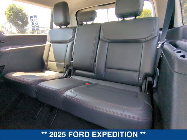 Certified 2025 Ford Expedition Max Active AWD/4WD image 19