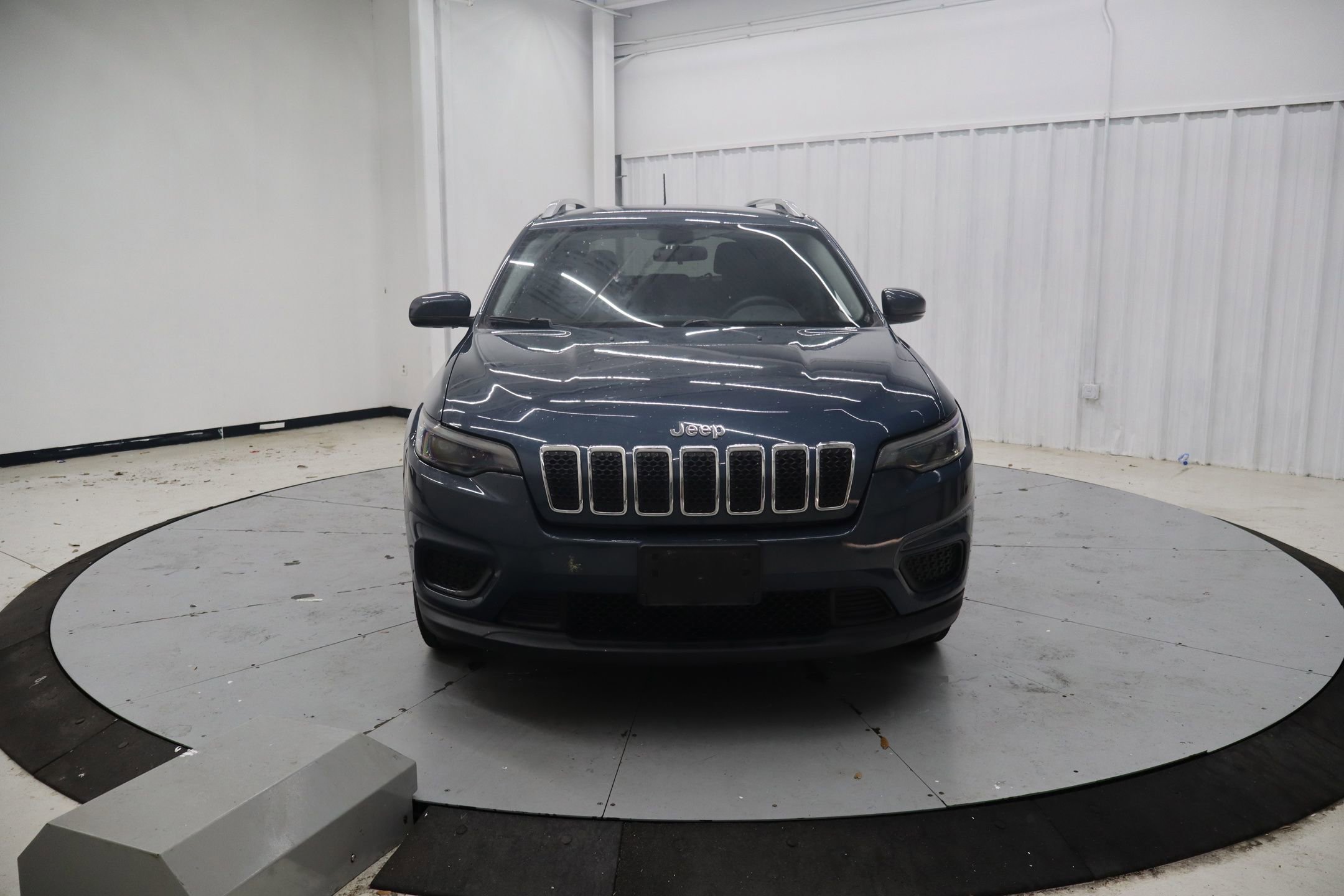 Used 2020 Jeep Cherokee Latitude image 12