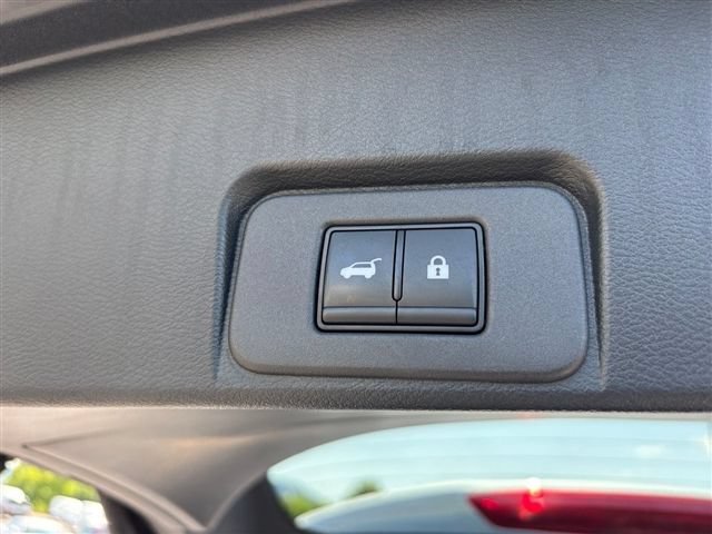 Used 2024 Nissan Rogue Platinum w/ Platinum Premium Package FWD image 20
