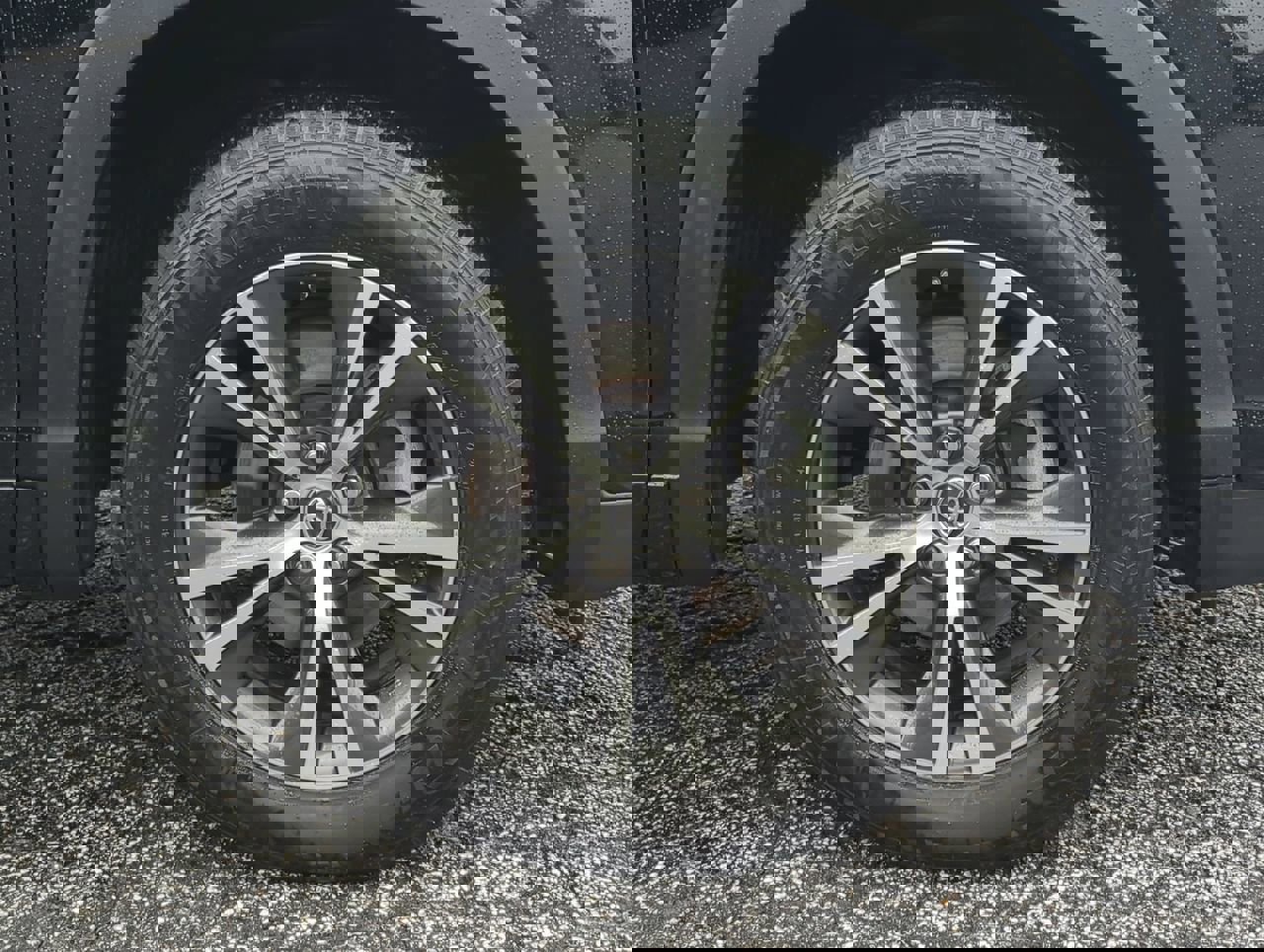 Used 2018 Toyota Highlander LE image 10