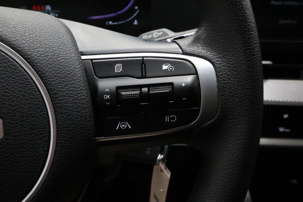 Used 2023 Kia Sportage LX image 30