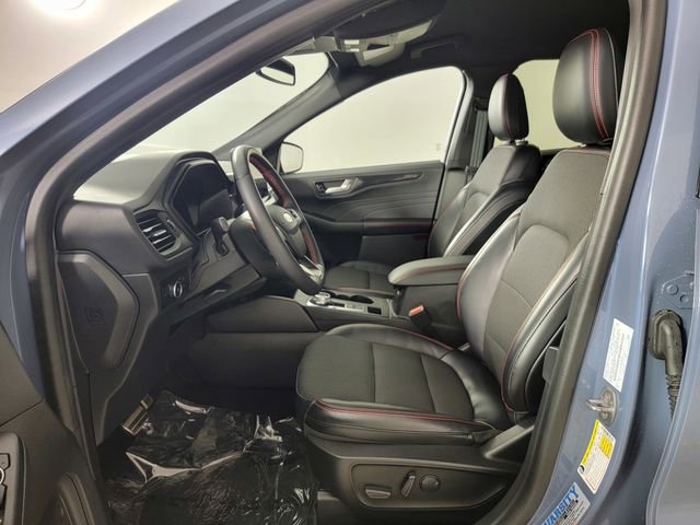 Certified 2023 Ford Escape ST-Line Elite AWD/4WD image 13