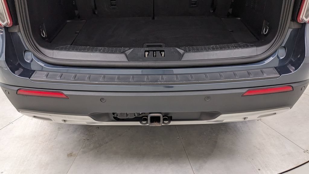 Certified 2023 Ford Explorer XLT w/ Equipment Group 202A AWD/4WD image 7