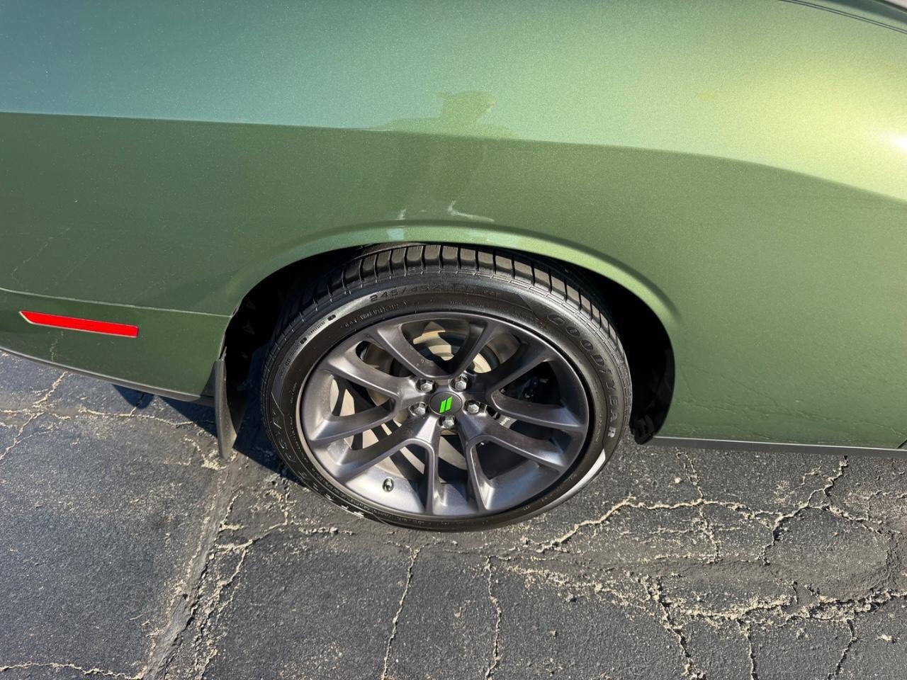 Used 2022 Dodge Challenger R/T Scat Pack w/ Shaker Package RWD image 6